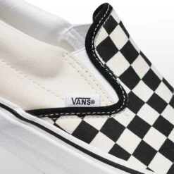 Vans Classic Slip-On Shoe -Outdoor Shoe Store BKANWHCH D9
