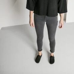 Birkenstock Boston Shearling Lined Narrow Shoe - Women's -Outdoor Shoe Store BLASE D10