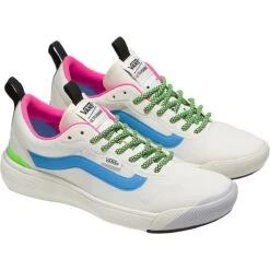 Vans UltraRange Exo Shoe - Women's -Outdoor Shoe Store BLUMAR D1