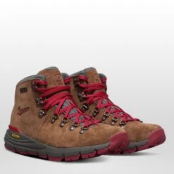 Danner Mountain 600 Hiking Boot - Women's -Outdoor Shoe Store BRO D12