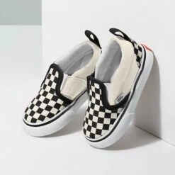 Vans Checkerboard Slip-On V Shoe - Toddlers' -Outdoor Shoe Store CHBLTRWH D4