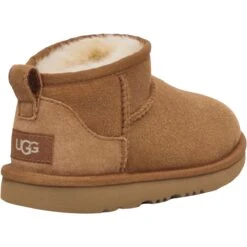 Ugg Classic Ultra Mini Boot - Toddlers' -Outdoor Shoe Store CHE D3 3