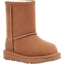Ugg Classic II Boot - Toddlers'