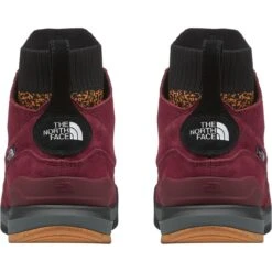 The North Face Back-To-Berkeley III Sport Waterproof Boot - Men's -Outdoor Shoe Store CORTNFBLA D1