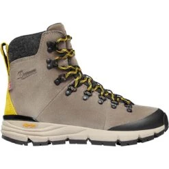 Danner Arctic 600 Side-Zip Boot - Women's -Outdoor Shoe Store DRIYEL