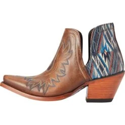 Ariat Dixon Chimayo Western Boot - Women's 11 Ariat Dixon Chimayo Western Boot - Women's -Outdoor Shoe Store FITANEMENAPR