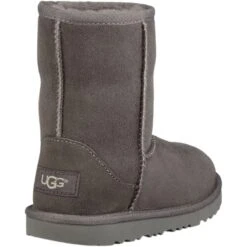 Ugg Classic II Boot - Kids' 9 Ugg Classic II Boot - Kids' -Outdoor Shoe Store GRE D3 2