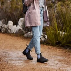 Blundstone Original Suede Boot - Women's -Outdoor Shoe Store S22STGRPADE D2