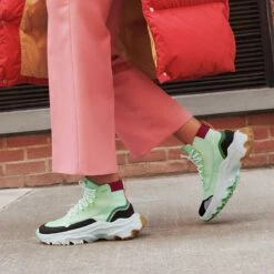 Sorel Kinetic Breakthru Venture Mid WP Boot - Women's -Outdoor Shoe Store SESPNECI D10