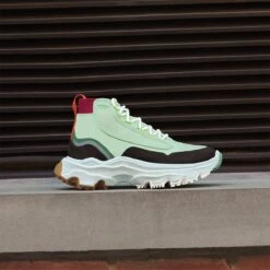 Sorel Kinetic Breakthru Venture Mid WP Boot - Women's -Outdoor Shoe Store SESPNECI D12